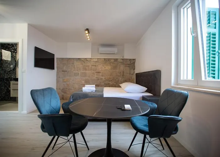 Katy Gostinjska kuća 4*