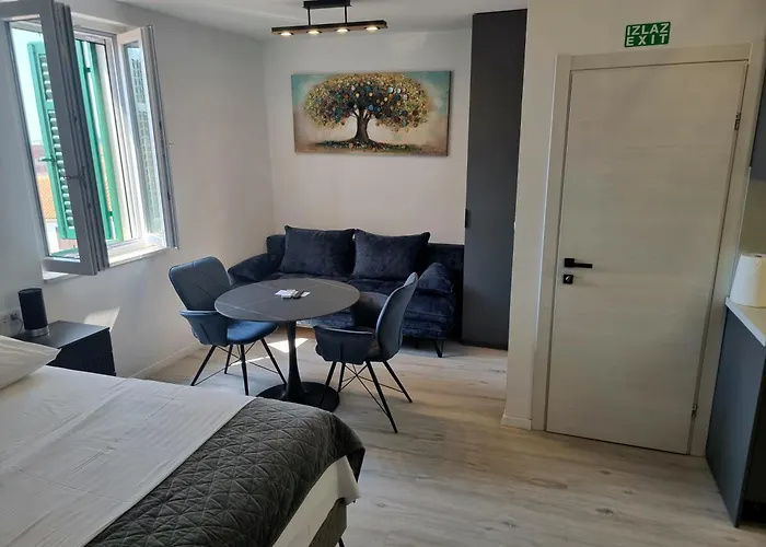 Gostinjska kuća Katy 4*